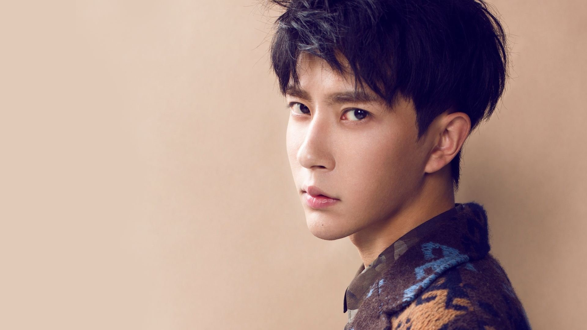 “英超进入收官冲刺，争冠格局待定”，英超争冠2021